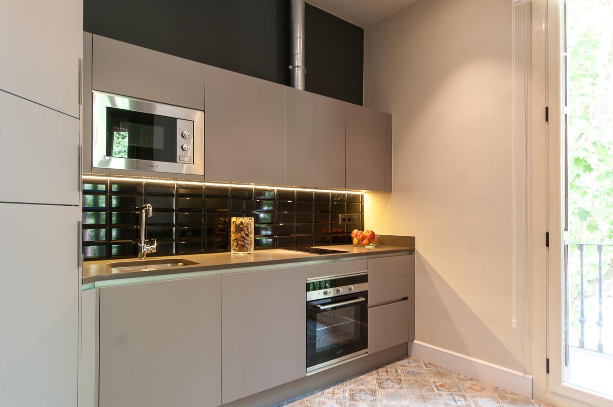 Weflating Suites Sant Antoni Market Barcelona Room photo