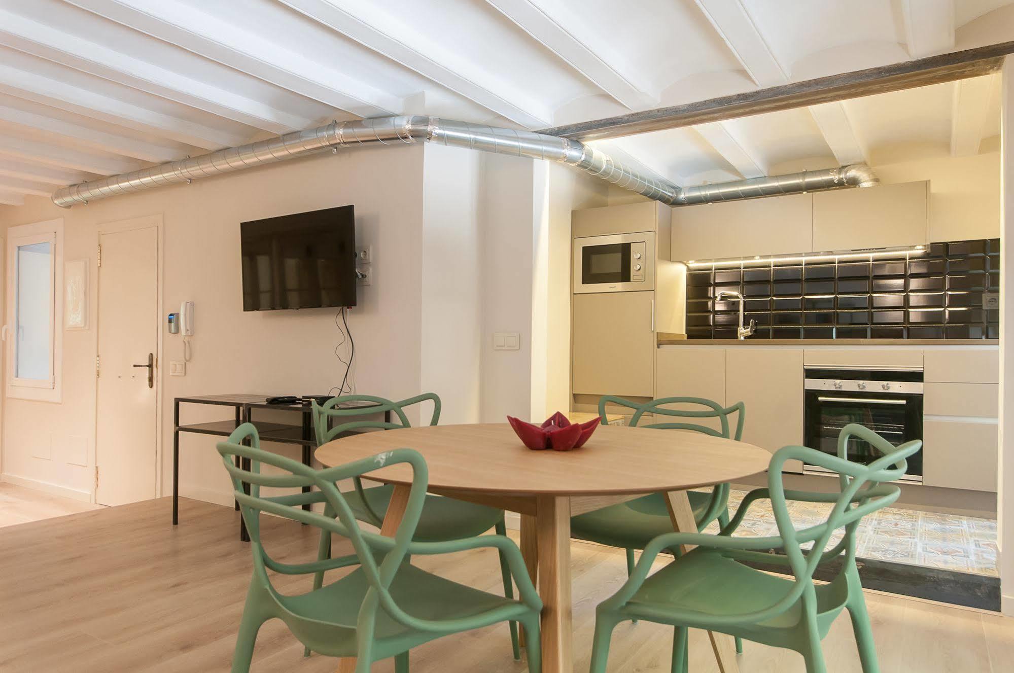 Weflating Suites Sant Antoni Market Barcelona Exterior photo