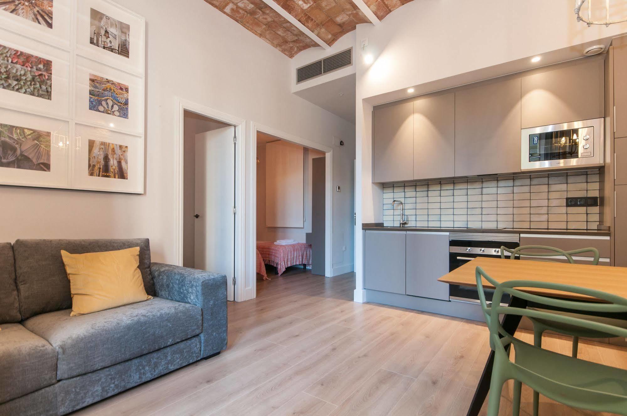 Weflating Suites Sant Antoni Market Barcelona Exterior photo