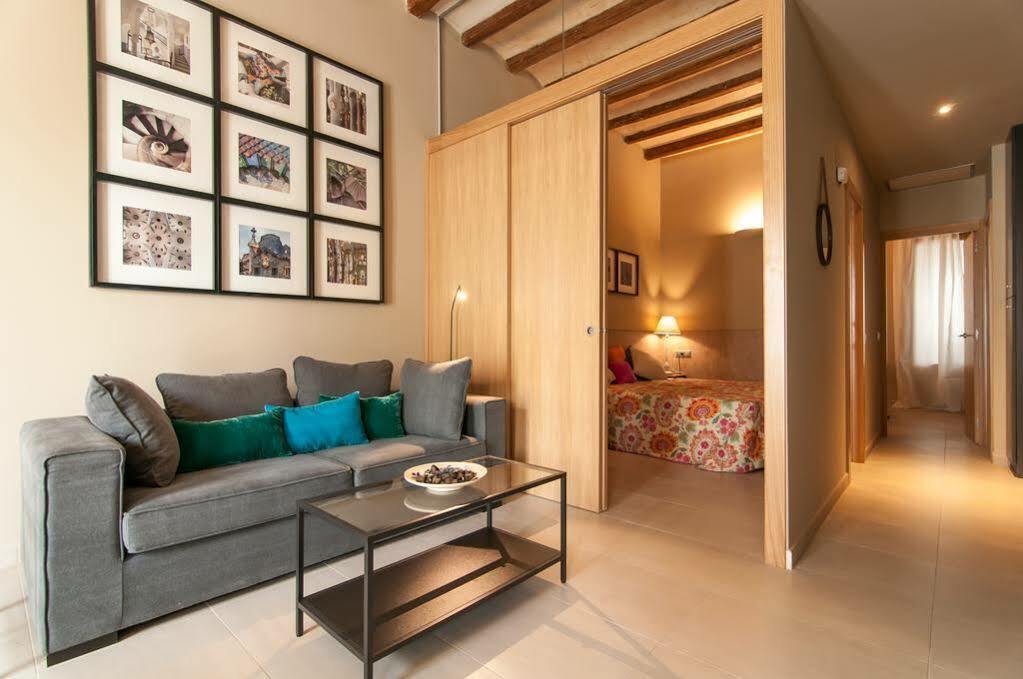 Weflating Suites Sant Antoni Market Barcelona Exterior photo